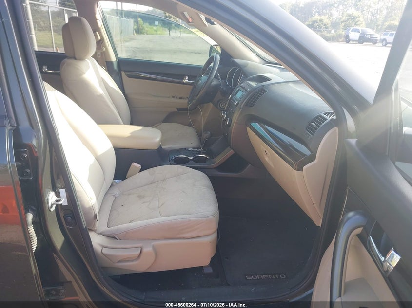 2012 KIA SORENTO auction photo 5