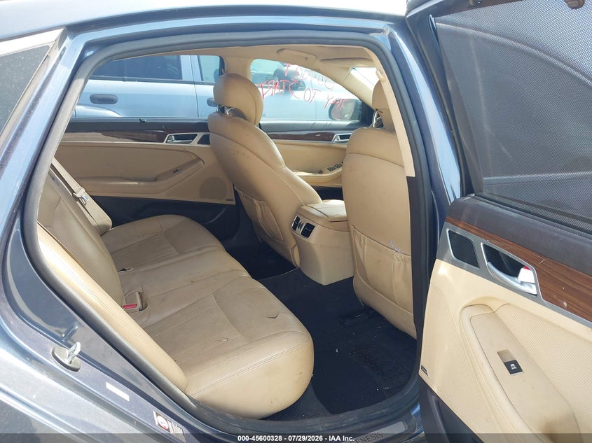 2016 HYUNDAI GENESIS auction photo 8