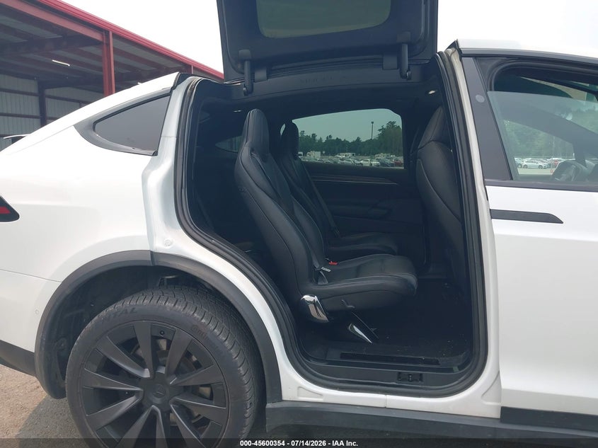 2022 TESLA MODEL X auction photo 8