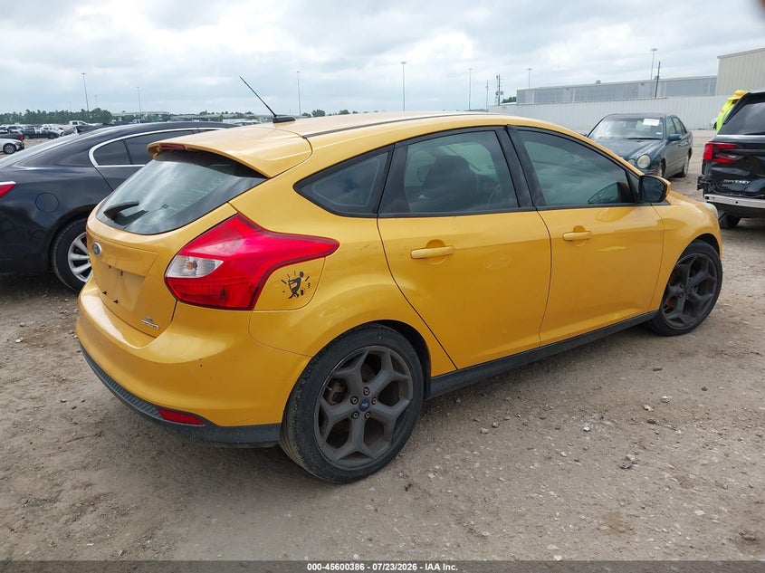 Vin: 1fahp3k25cl400241, lot: 46098810, ford focus se 20124