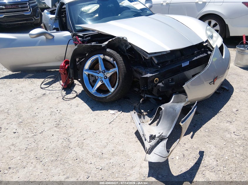 2005 Chevrolet Corvette VIN: 1G1YY22UX55126943 Lot: 45600431