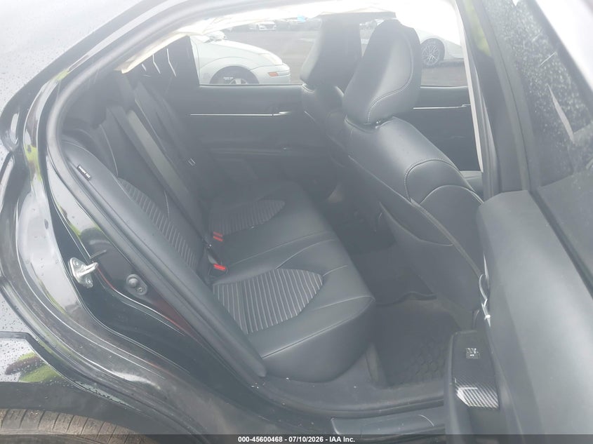 2019 TOYOTA CAMRY auction photo 8