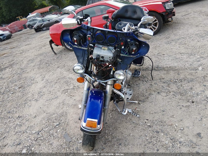 2003 HARLEY-DAVIDSON FLHPI auction photo 5