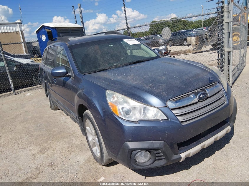 2013 SUBARU OUTBACK auction photo 1