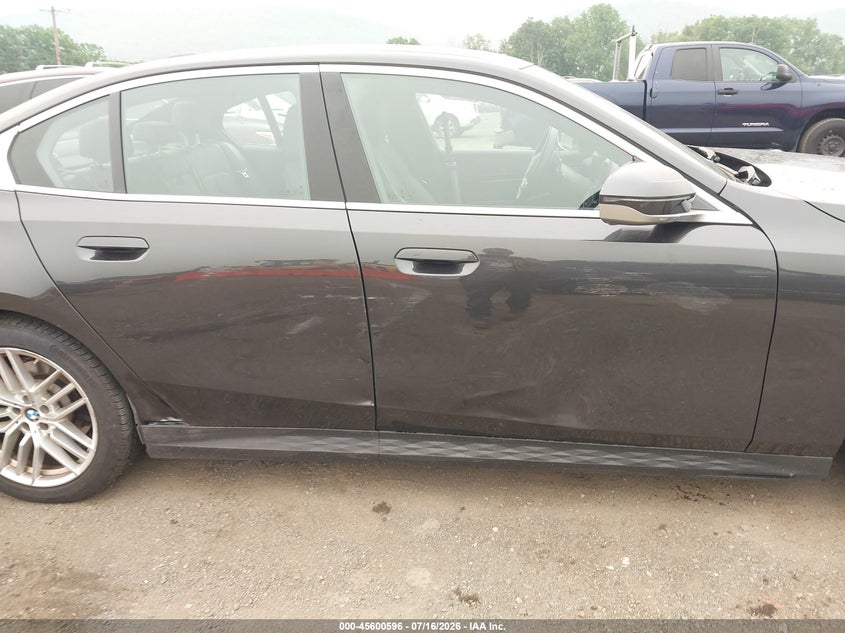 2024 BMW 530I xDrive VIN: WBA53FJ04RCP92810 Lot: 45600596