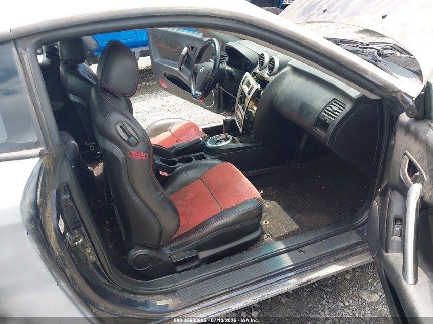 2006 HYUNDAI TIBURON auction photo 5