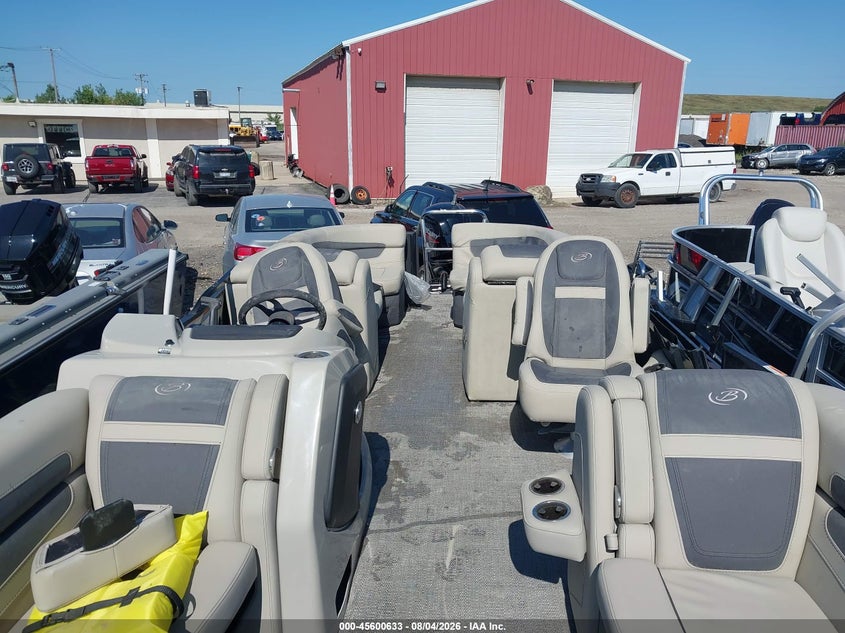 2023 BARLETTA PONTOON auction photo 5