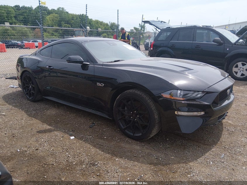 FORD MUSTANG - zdjęcie 1