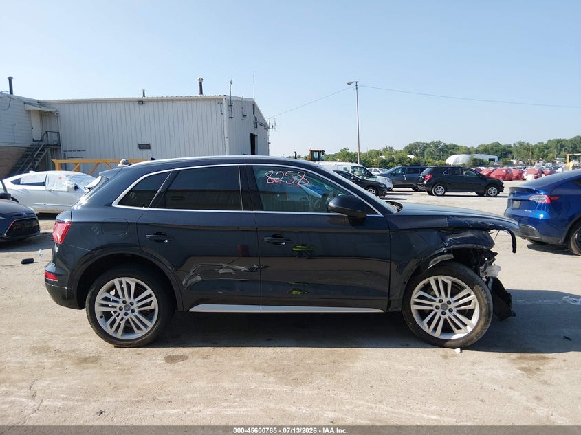 2018 Audi Q5 2.0T Premium VIN: WA1BNAFY0J2058333 Lot: 45600785