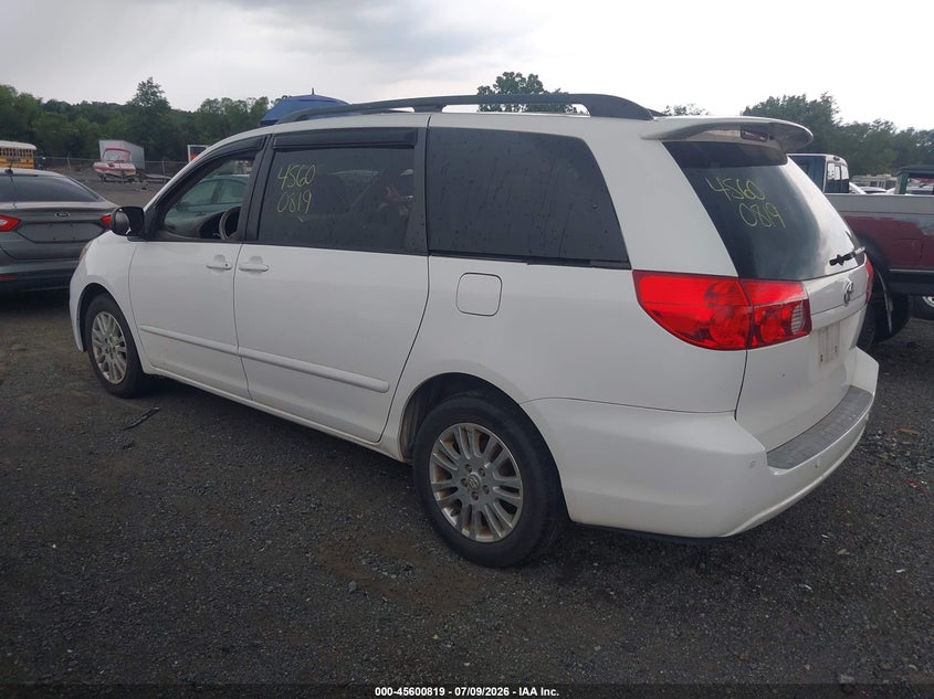 2008 TOYOTA SIENNA auction photo 3