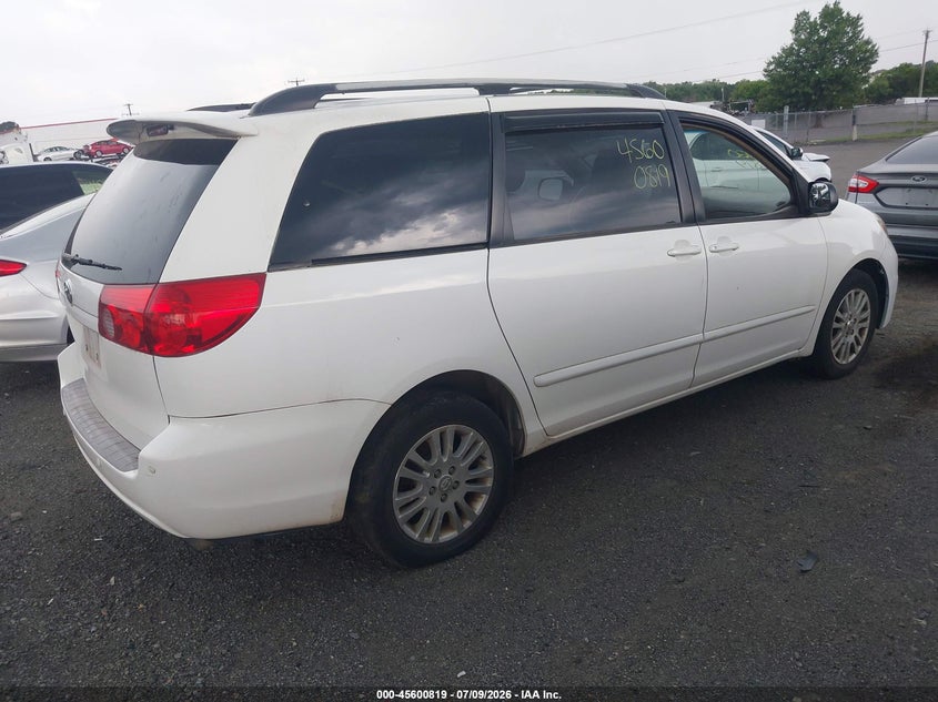 2008 TOYOTA SIENNA auction photo 4