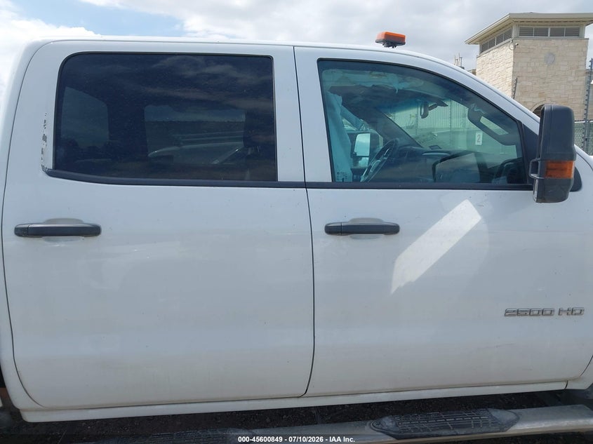 GMC SIERRA 2500HD - zdjęcie 13