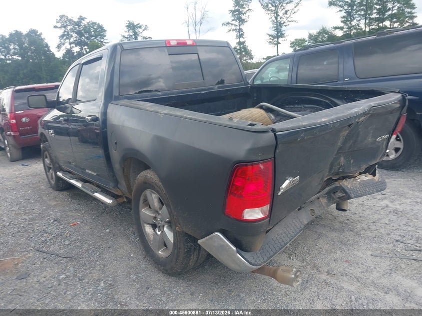 2016 RAM 1500 auction photo 3