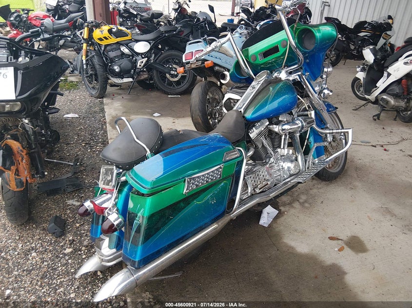 HARLEY-DAVIDSON FLHRI 2005