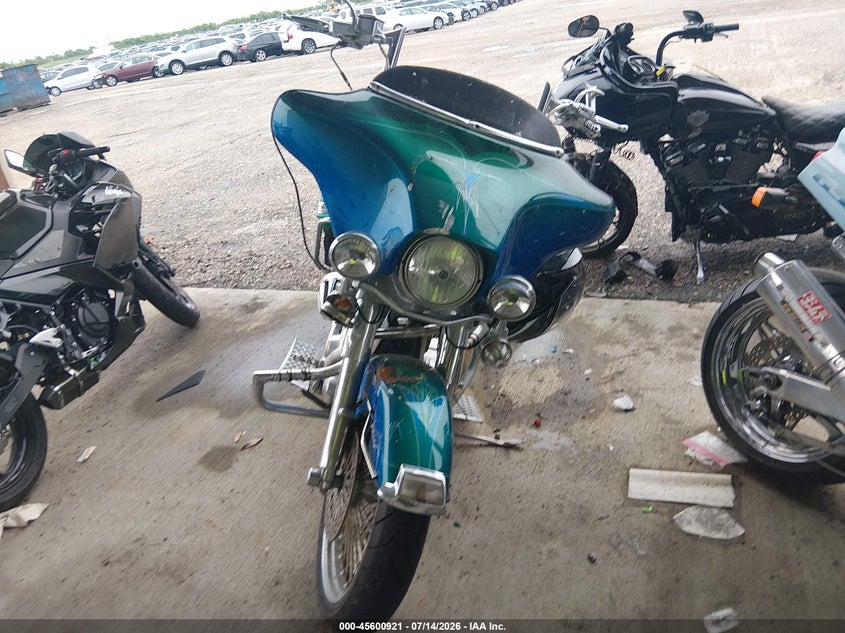 HARLEY-DAVIDSON FLHRI 2005