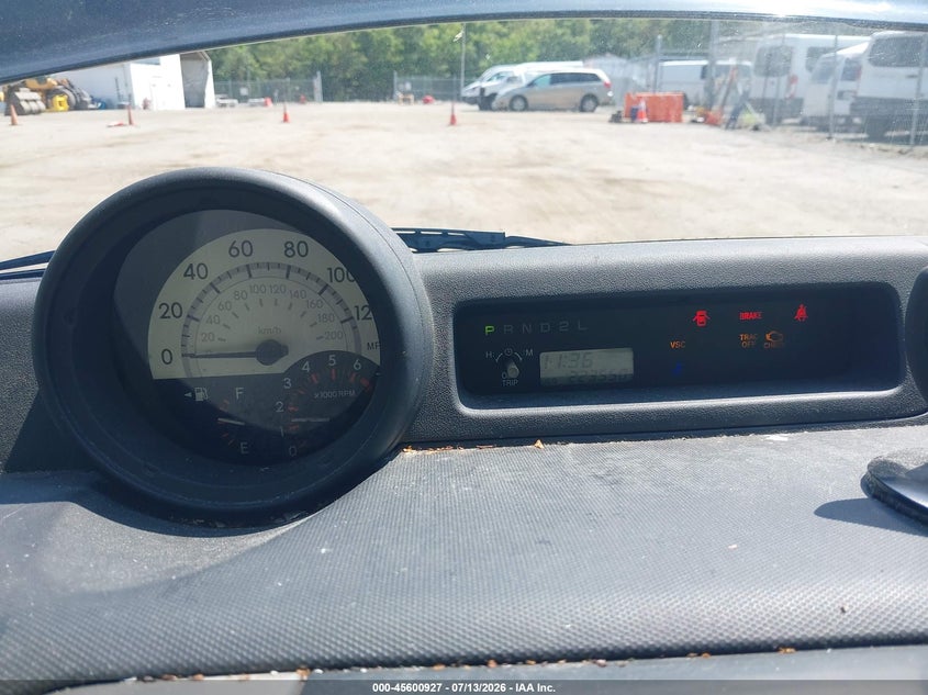 2004 SCION XB auction photo 7