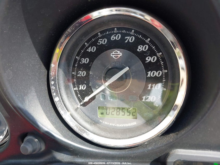 2011 Harley-Davidson Flhtk VIN: 1HD1KEM12BB634818 Lot: 45600939