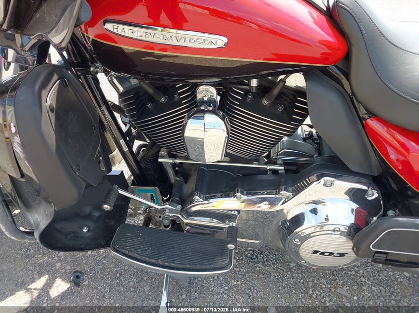 2011 Harley-Davidson Flhtk VIN: 1HD1KEM12BB634818 Lot: 45600939
