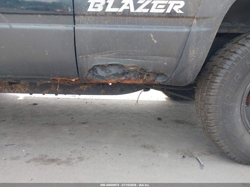 1994 Chevrolet Blazer K1500 VIN: 1GNEK18K4RJ436442 Lot: 45600975
