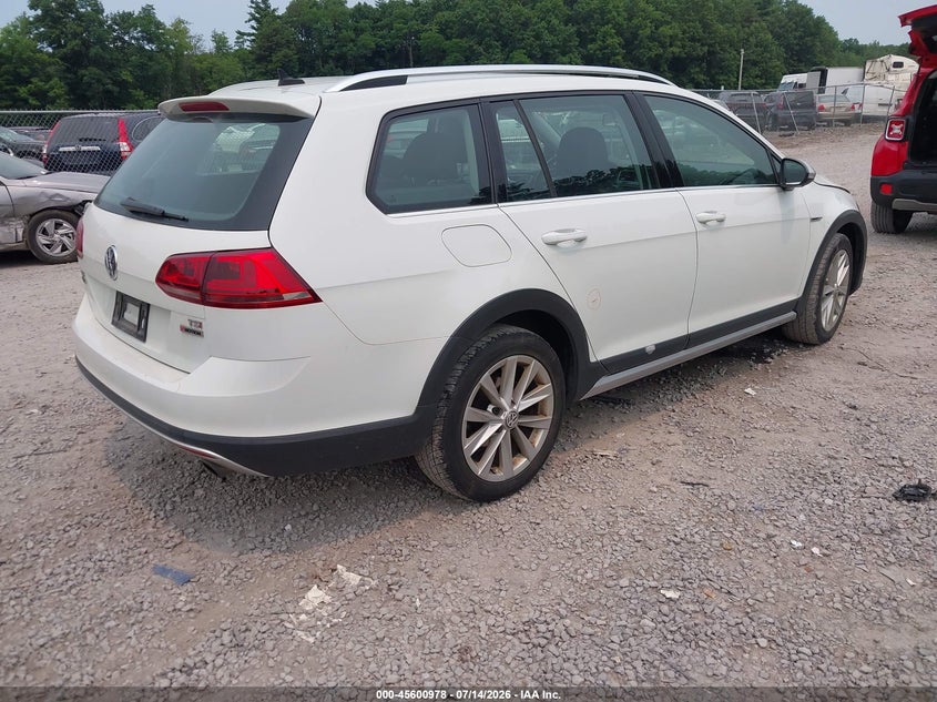 2017 VOLKSWAGEN GOLF ALLTRACK auction photo 4