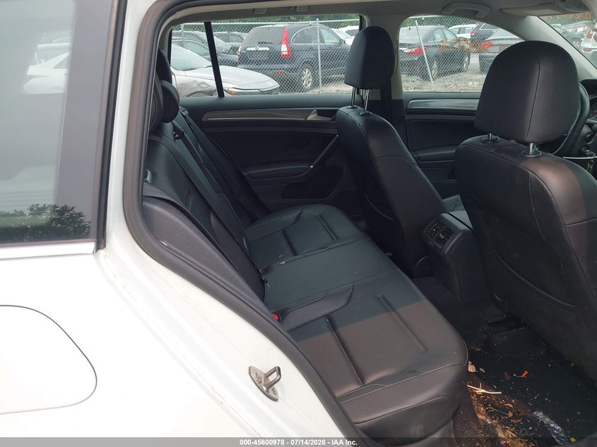 2017 VOLKSWAGEN GOLF ALLTRACK auction photo 8