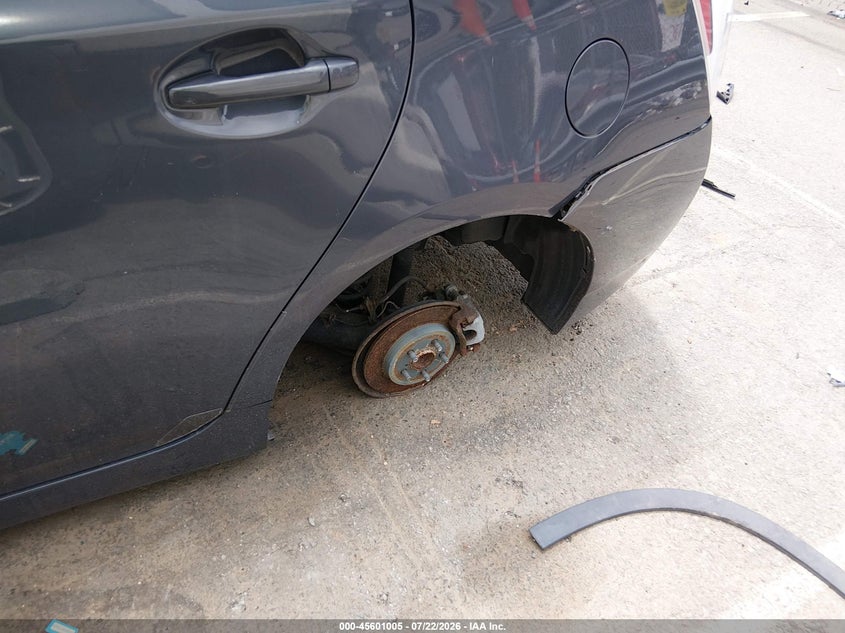 TOYOTA PRIUS 2011 VIN JTDKN3DU3B0257617