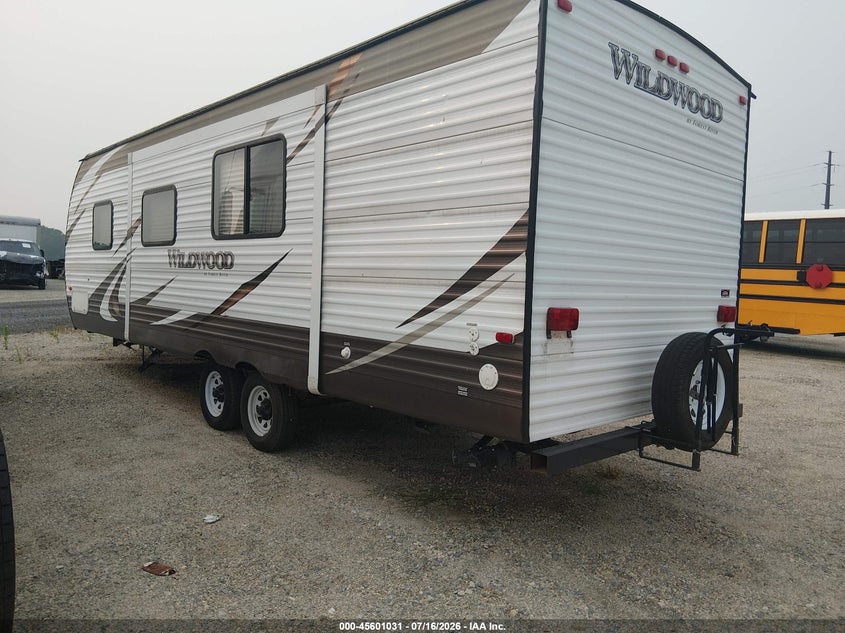 2016 WILDWOOD TRAVEL TRAILER auction photo 3