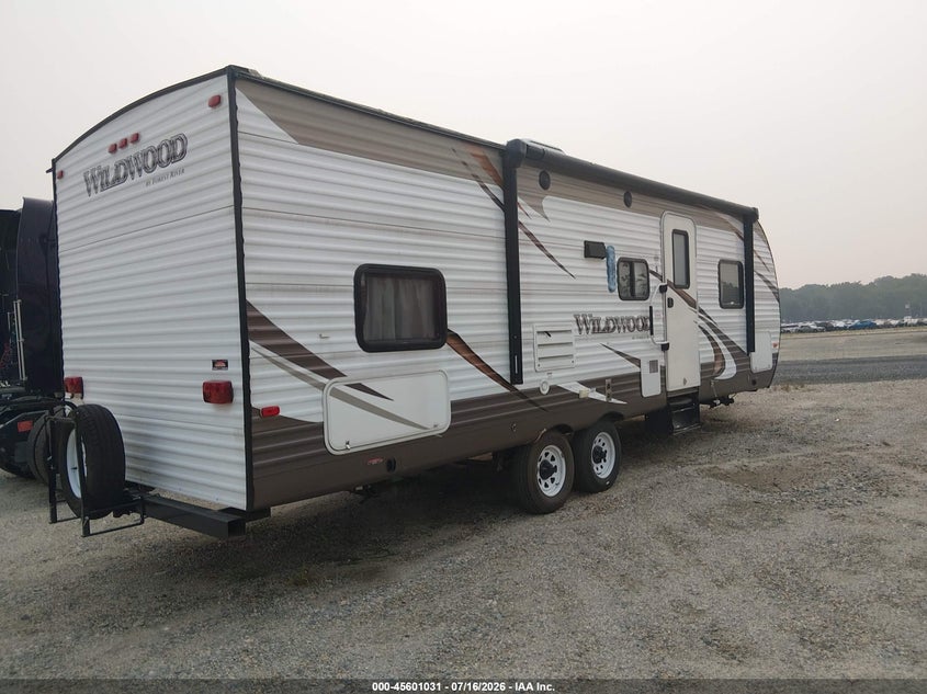 2016 WILDWOOD TRAVEL TRAILER auction photo 4