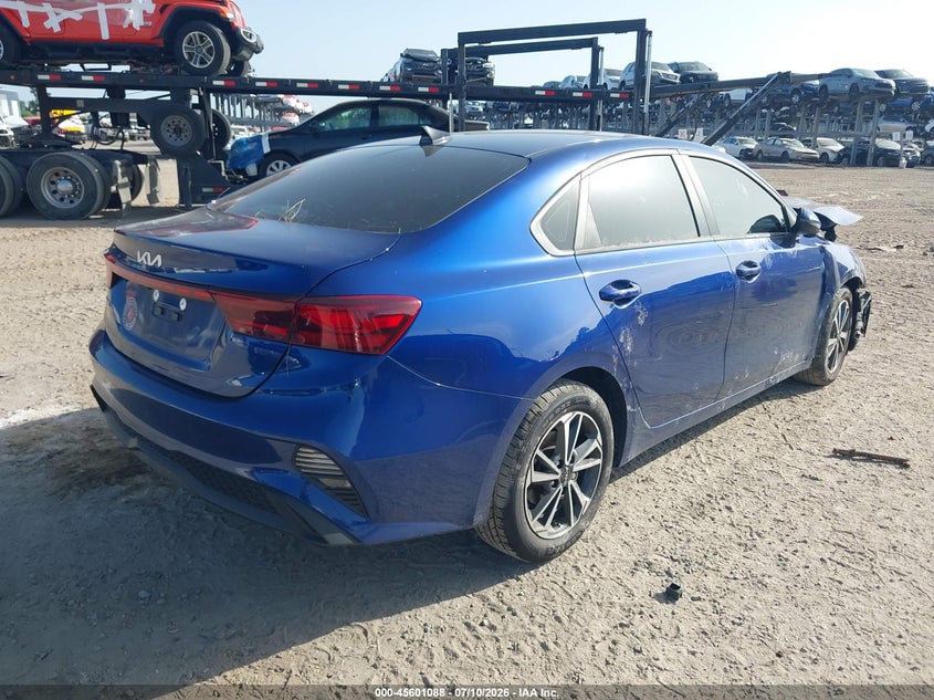 2023 KIA FORTE auction photo 4