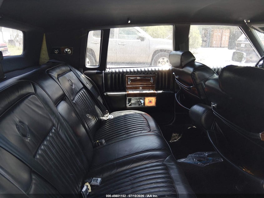 1989 CADILLAC BROUGHAM auction photo 8