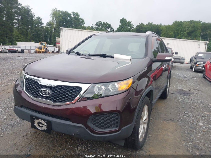 2011 KIA SORENTO auction photo 2