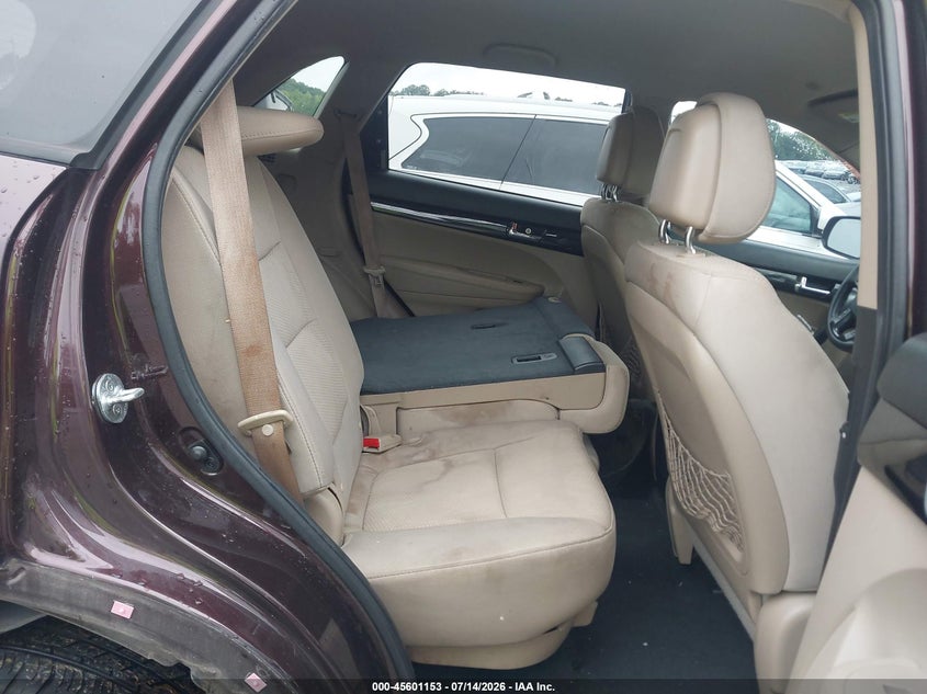 2011 KIA SORENTO auction photo 8