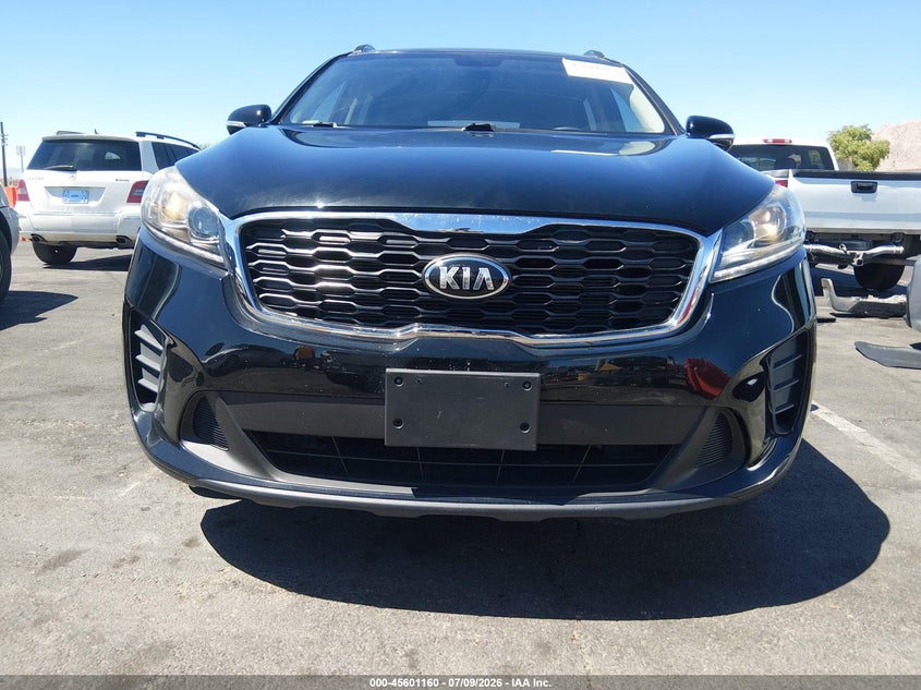 2019 Kia Sorento 3.3L S VIN: 5XYPG4A57KG593722 Lot: 45601160