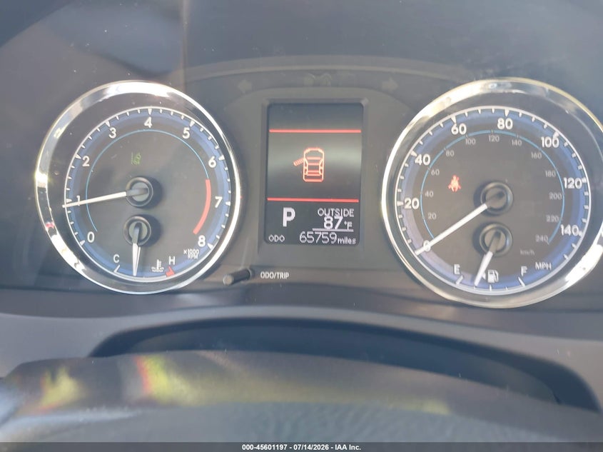 2019 TOYOTA COROLLA auction photo 7