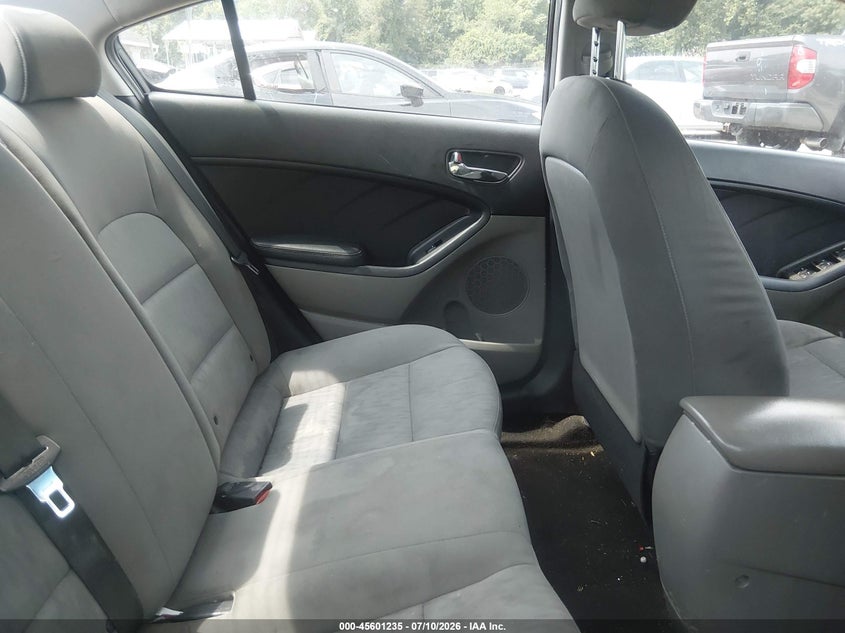 2014 KIA FORTE SEDAN 1.8L I-4 DOHC, VVT, 148HP