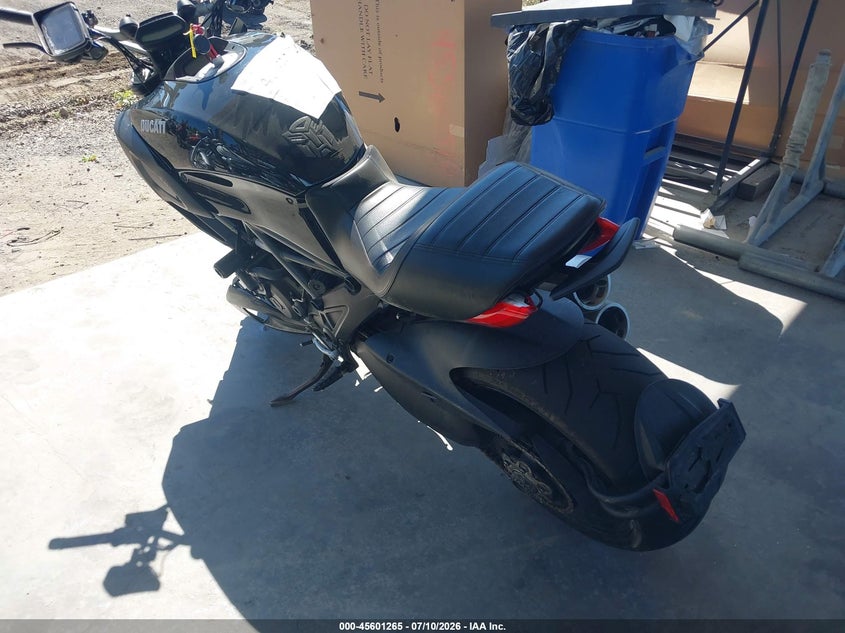 2012 DUCATI DIAVEL auction photo 3