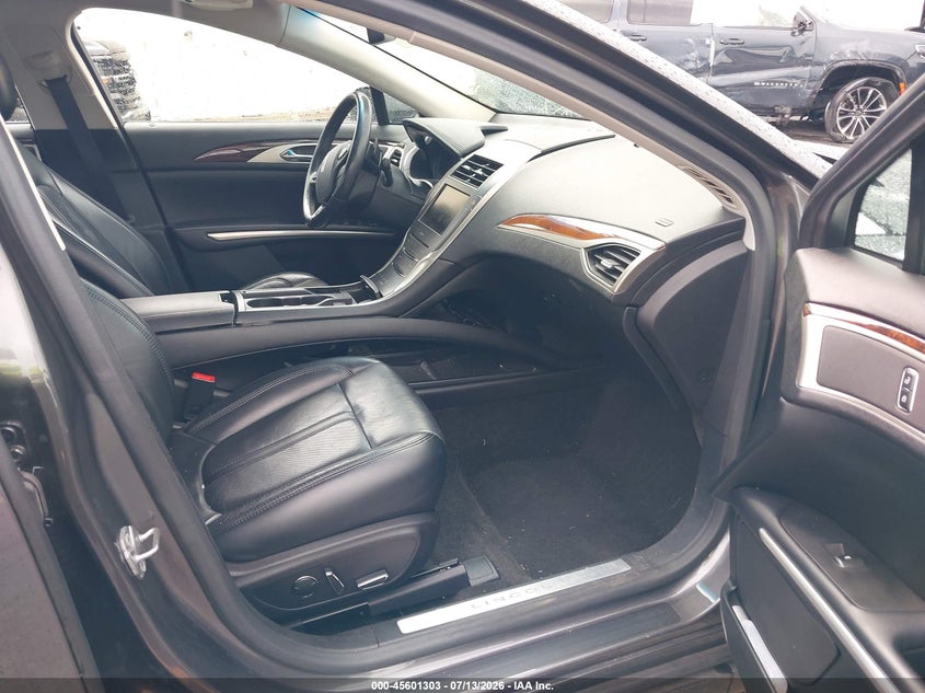 2016 LINCOLN MKZ auction photo 5