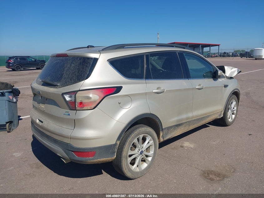 2017 FORD ESCAPE auction photo 4