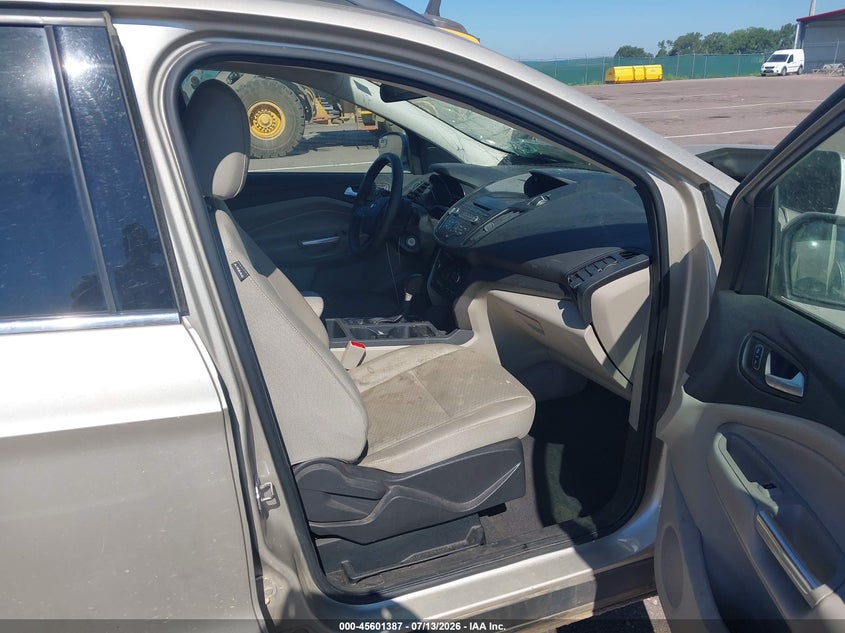 2017 FORD ESCAPE auction photo 5