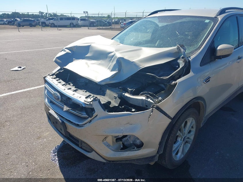 2017 FORD ESCAPE auction photo 6