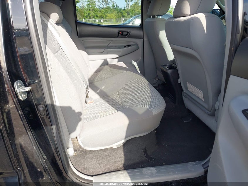2012 TOYOTA TACOMA auction photo 8