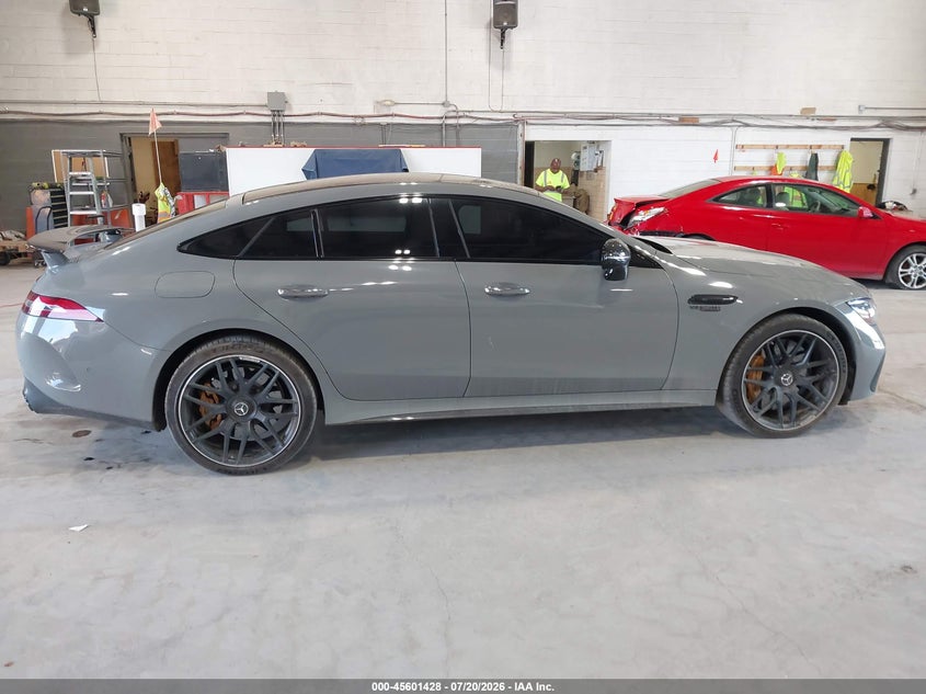 MERCEDES-BENZ AMG GT 63 4-DOOR COUPE - zdjęcie 13