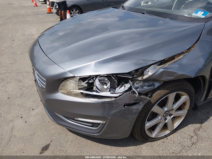 2016 Volvo S60 T5 Drive-E Premier VIN: YV126MFK2G2406751 Lot: 45601452