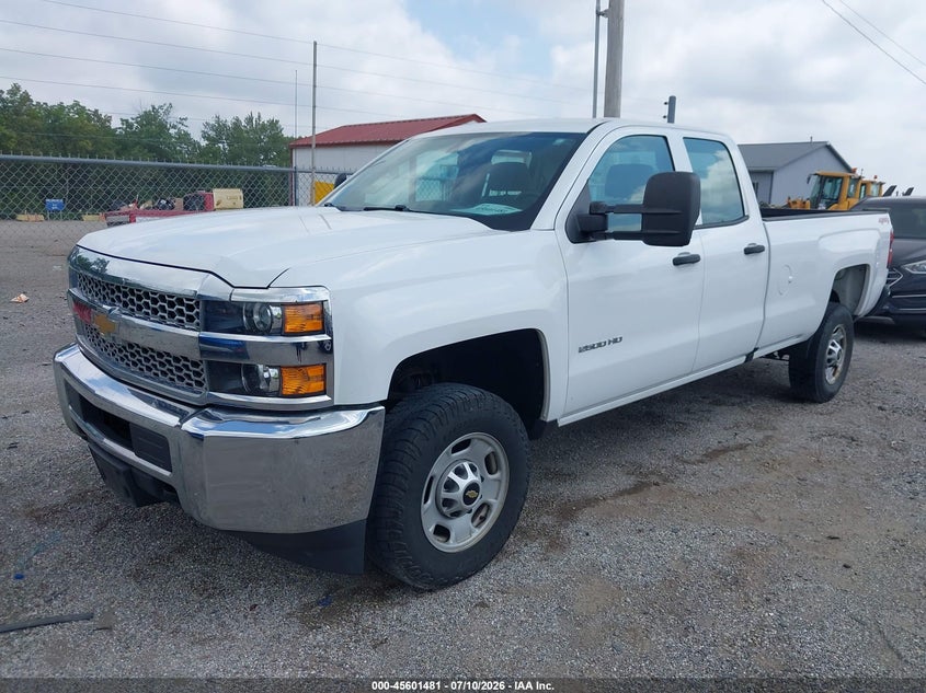 2019 CHEVROLET SILVERADO 2500HD auction photo 2