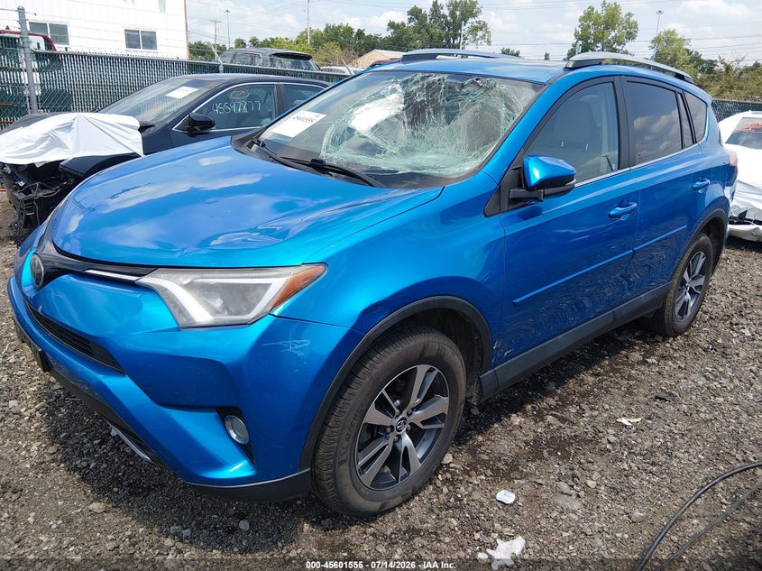 2017 TOYOTA RAV4 auction photo 2