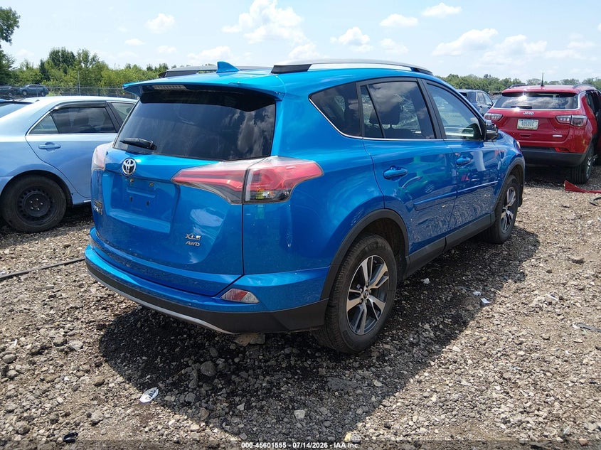 2017 TOYOTA RAV4 auction photo 4