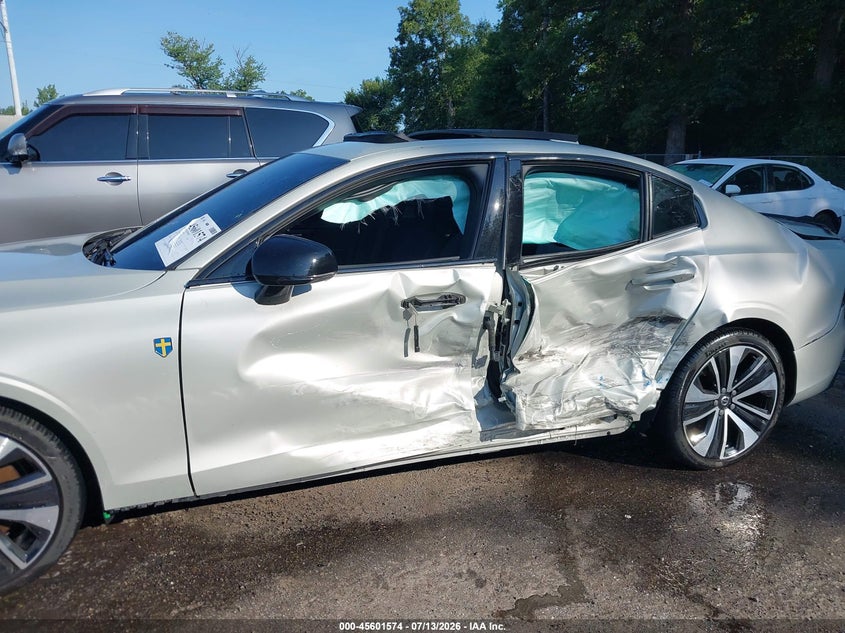 2022 VOLVO S60 auction photo 6
