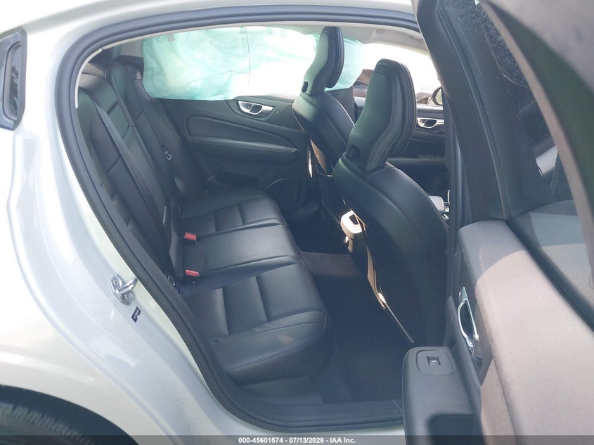 2022 VOLVO S60 auction photo 8