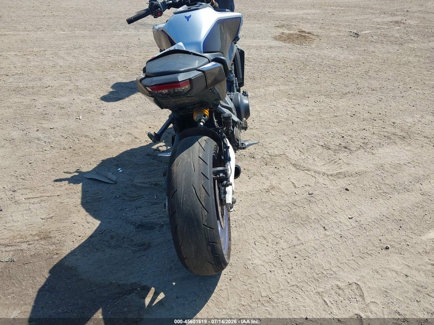 2025 YAMAHA MT09 auction photo 6