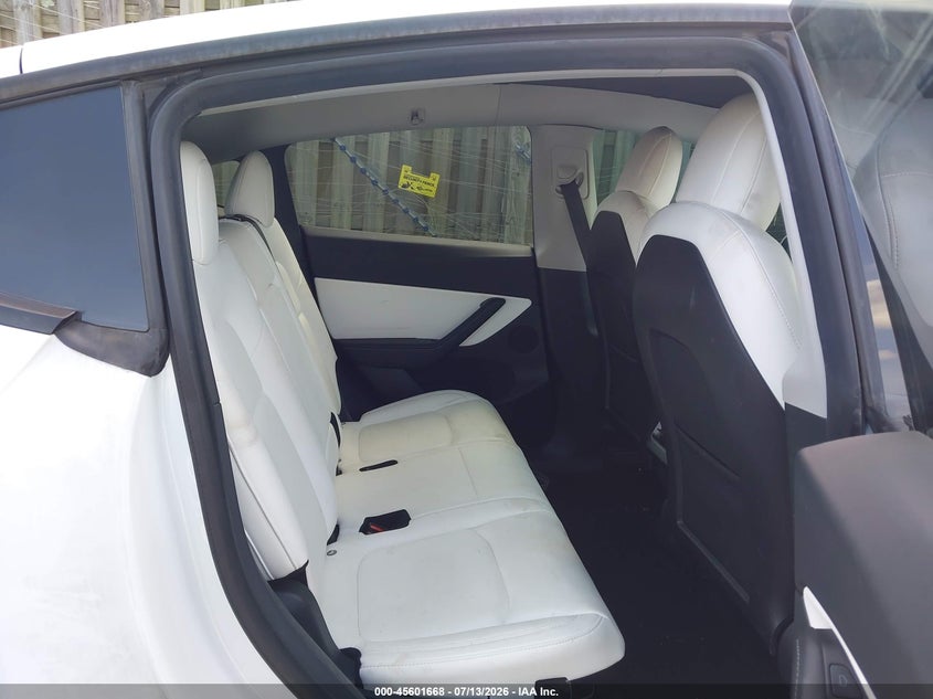 2021 TESLA MODEL Y auction photo 7